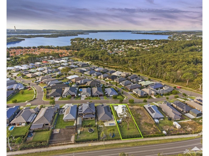 15 Stan Crescent, Bonnells Bay NSW 2264