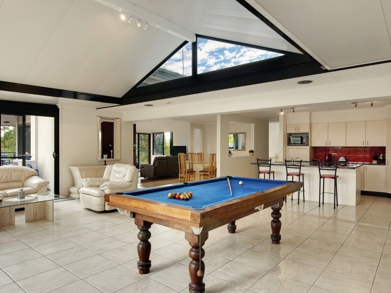 4 Jascaren Cl, Jilliby NSW 2259