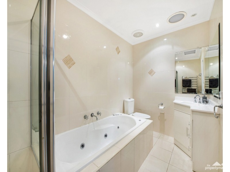 37 Audie Parade, Berkeley Vale NSW 2261