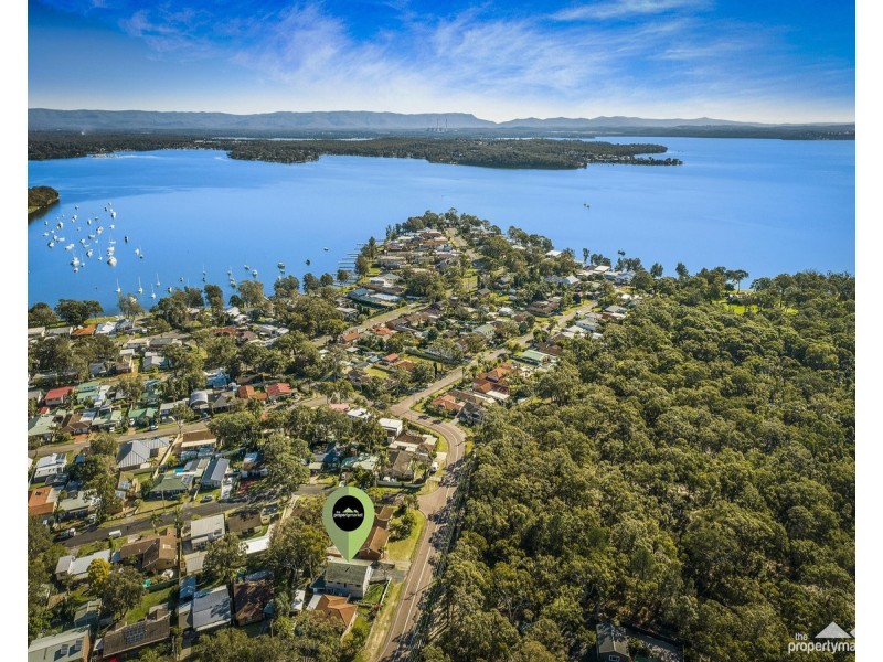 5 Summerland Road, Summerland Point NSW 2259