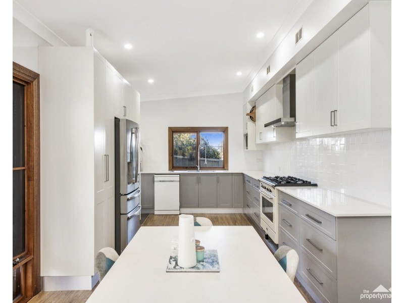 27 Elaine Avenue, Berkeley Vale NSW 2261