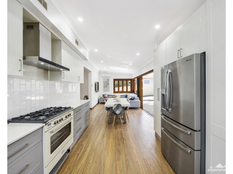 27 Elaine Avenue, Berkeley Vale NSW 2261