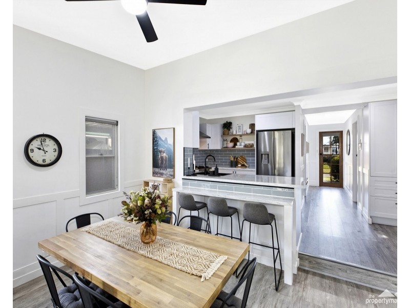 29 Murrumbong Road, Summerland Point NSW 2259