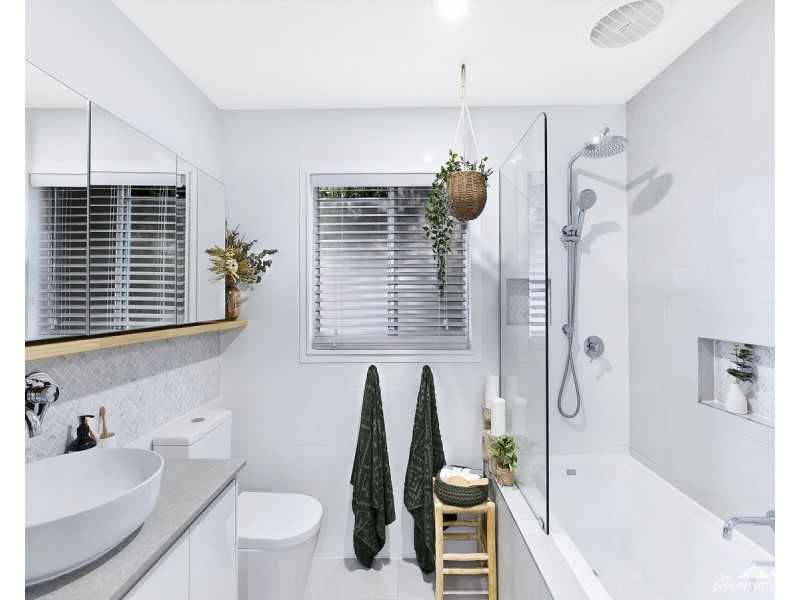 29 Murrumbong Road, Summerland Point NSW 2259