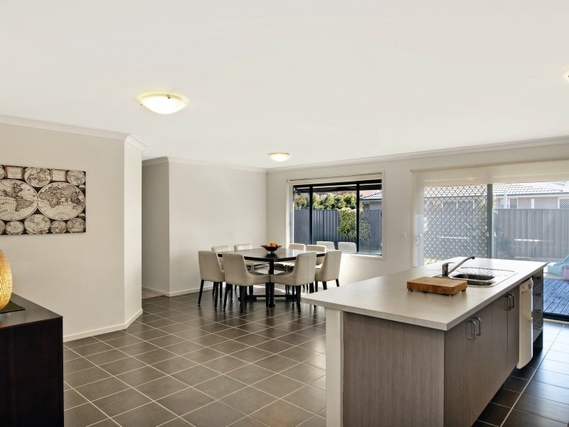 5 Pinto Way, Wadalba NSW 2259