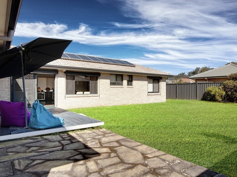 5 Pinto Way, Wadalba NSW 2259