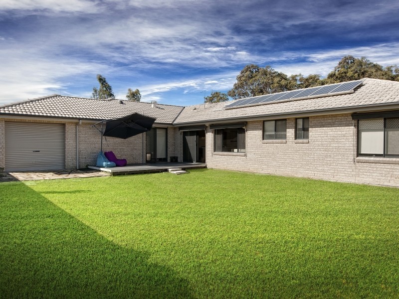 5 Pinto Way, Wadalba NSW 2259