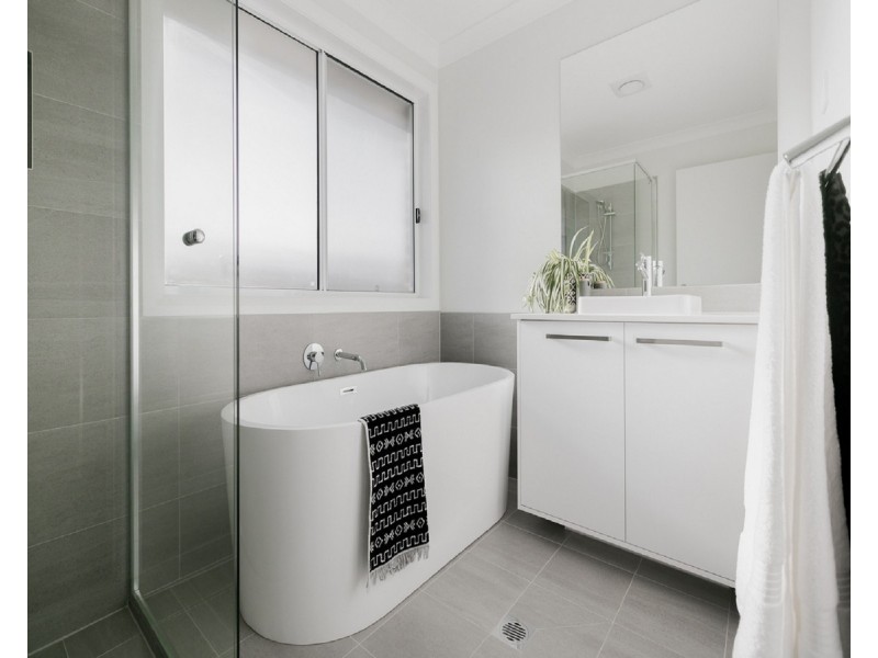 15 Carrera Crescent, Cooranbong NSW 2265