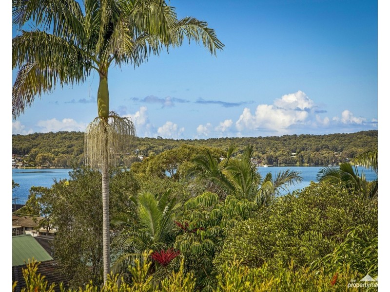 26 Murraba Crescent, Gwandalan NSW 2259