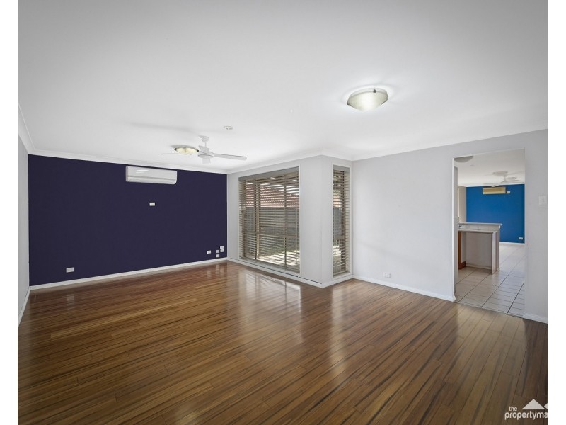 7 Quarterhorse Parade, Wadalba NSW 2259