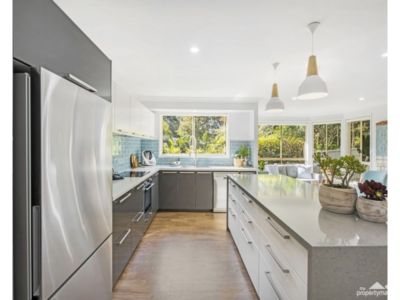 29 Stornaway Crescent, Berkeley Vale NSW 2261
