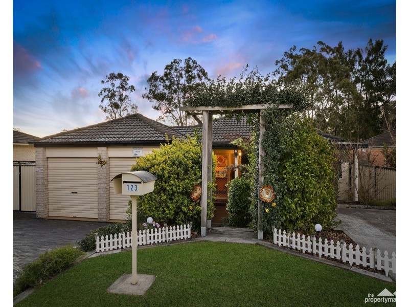 123 Brittania Drive, Watanobbi NSW 2259