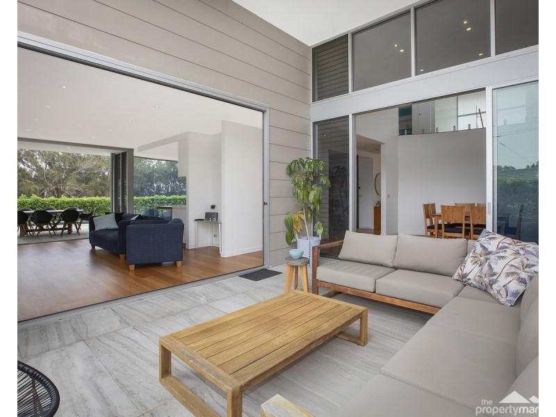 6 Diamond Head Drive, Budgewoi NSW 2262