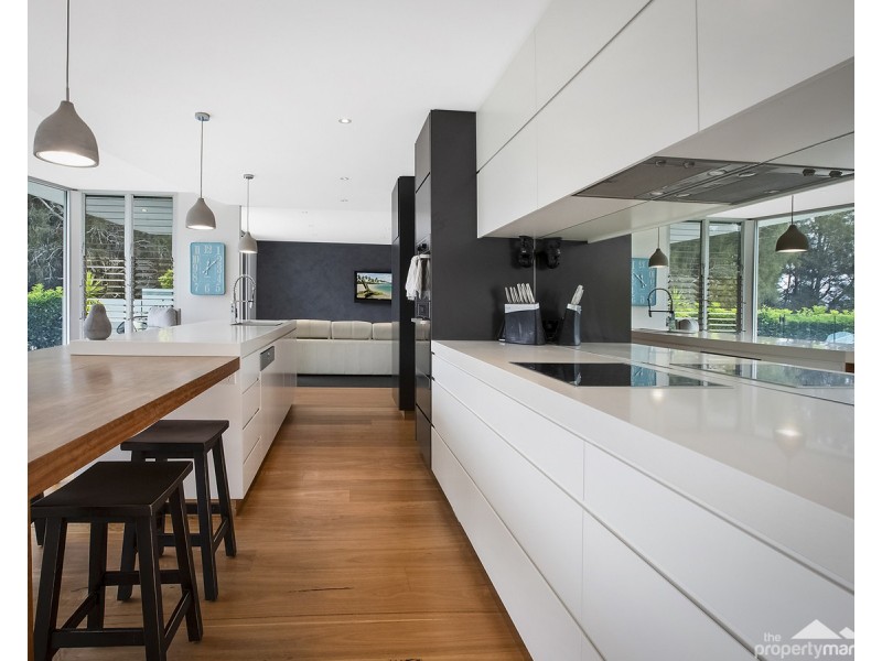 6 Diamond Head Drive, Budgewoi NSW 2262