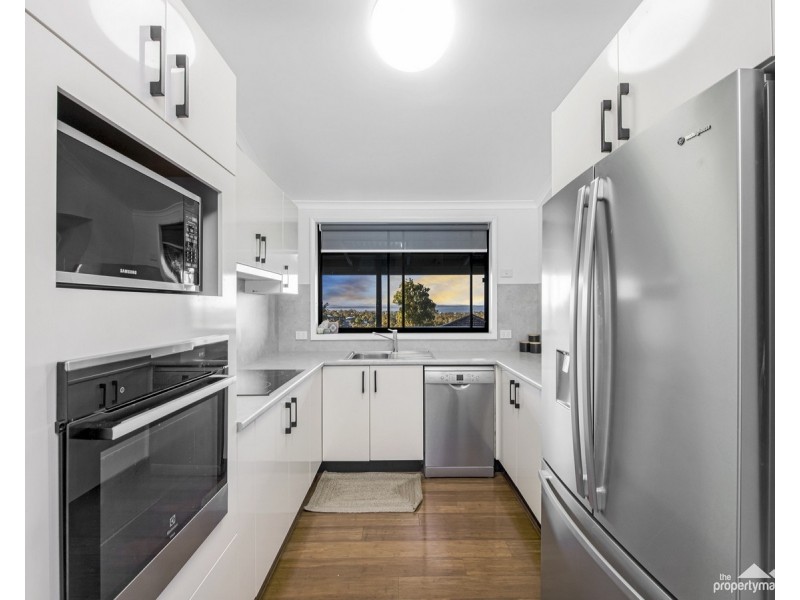 2/3 Seaspray Close, Bateau Bay NSW 2261