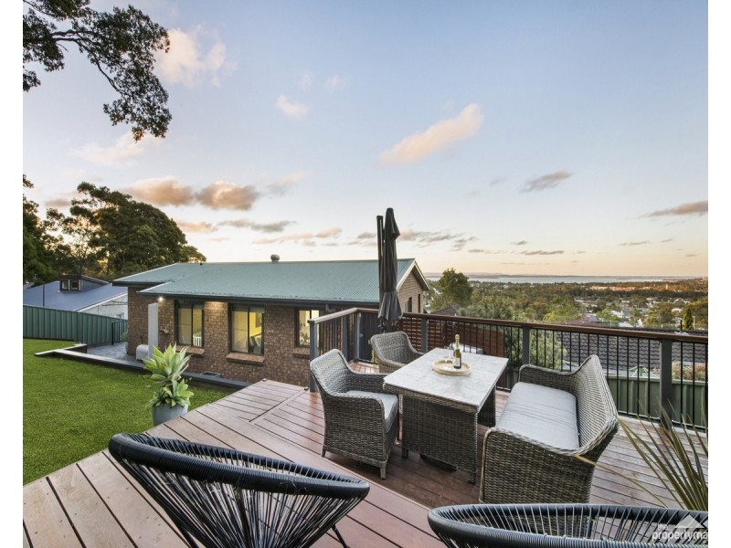 2/3 Seaspray Close, Bateau Bay NSW 2261