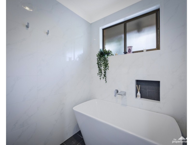 32 Dunrossil Avenue, Watanobbi NSW 2259