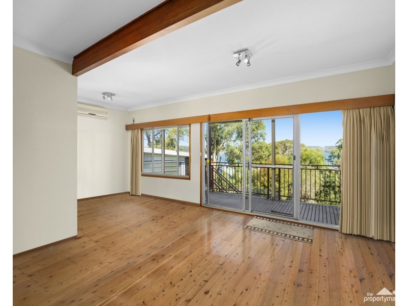 22 Murraba Crescent, Gwandalan NSW 2259