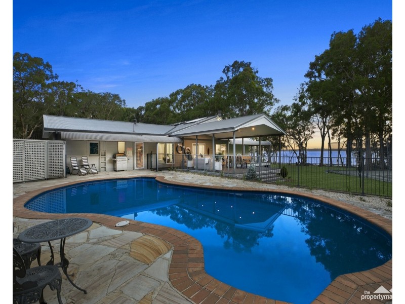 215 Cams Boulevard, Summerland Point NSW 2259