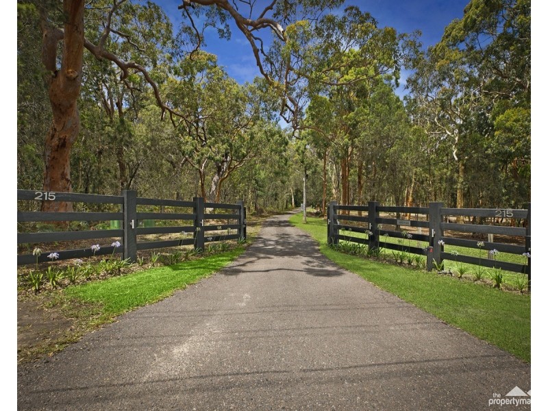 215 Cams Boulevard, Summerland Point NSW 2259