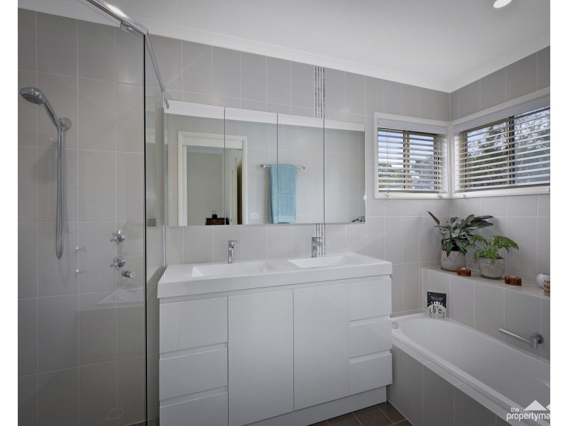 6 St Albans Road, Warnervale NSW 2259