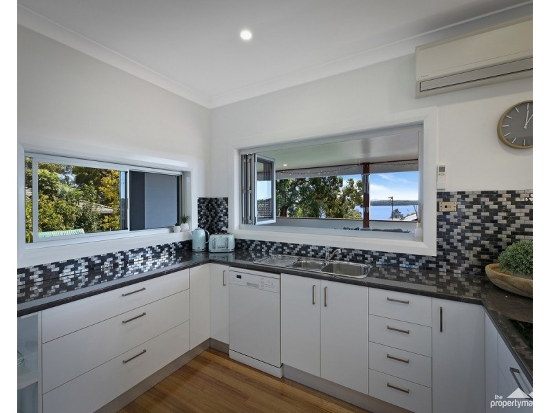 9 Morris Crescent, Bonnells Bay NSW 2264