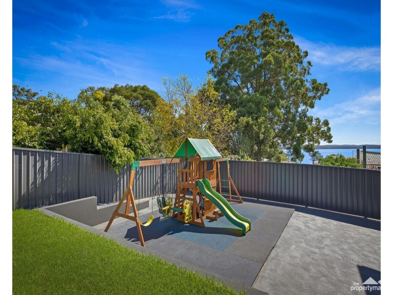 9 Morris Crescent, Bonnells Bay NSW 2264