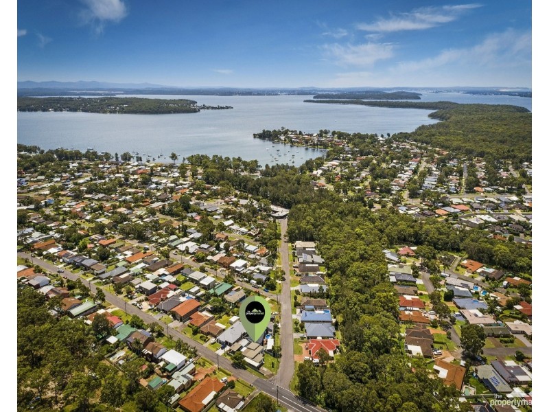 15 Illawong Road, Summerland Point NSW 2259