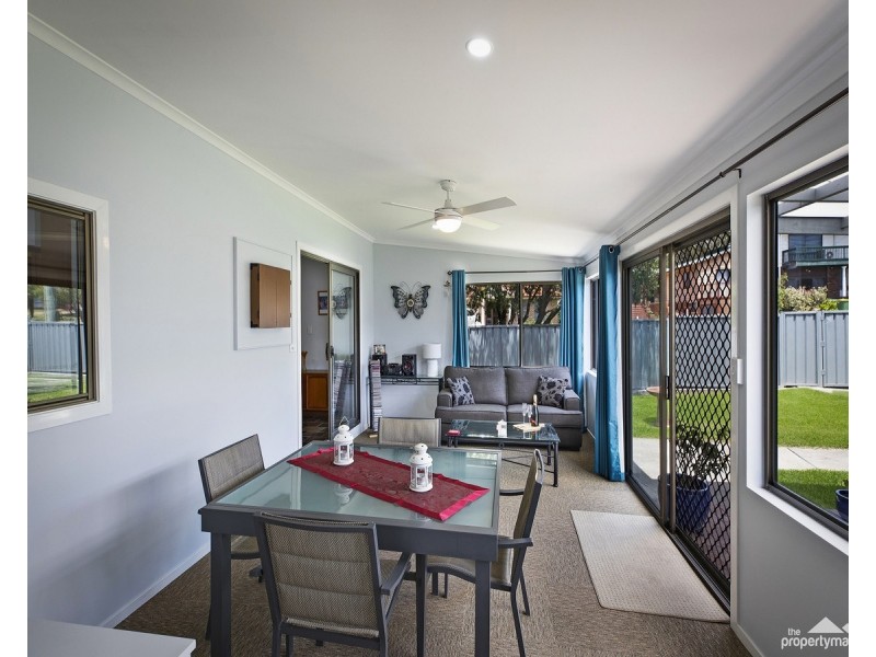 15 Illawong Road, Summerland Point NSW 2259