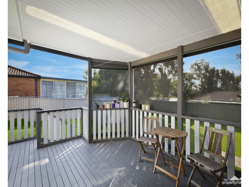 4 Naroo Avenue, Summerland Point NSW 2259