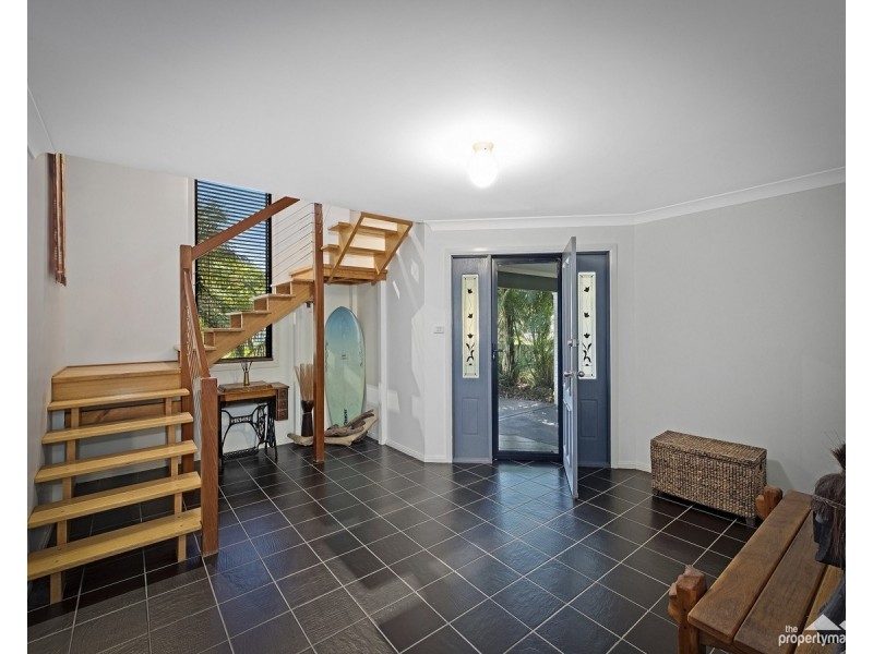23 Omega Avenue, Summerland Point NSW 2259