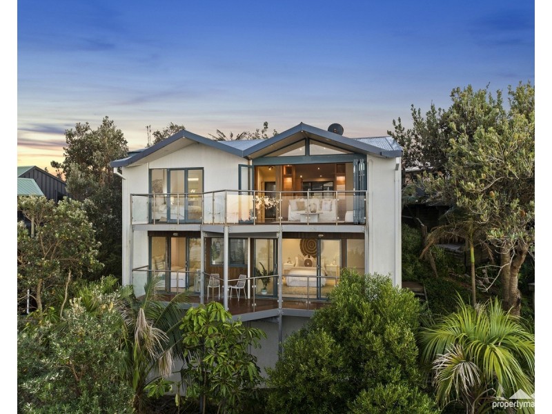 16 Kalakau Avenue, Forresters Beach NSW 2260