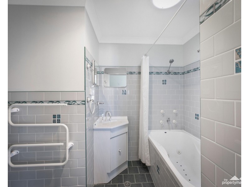 6 Murraba Crescent, Gwandalan NSW 2259