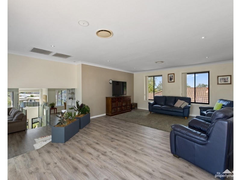 20 Kingsford Smith Drive, Berkeley Vale NSW 2261