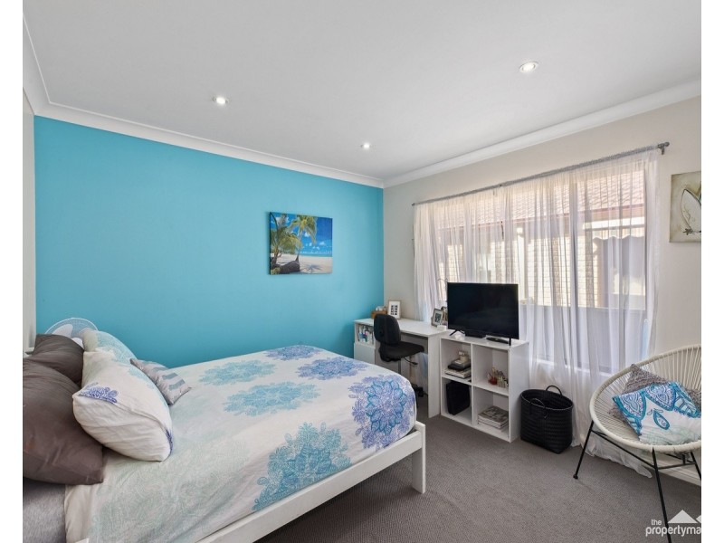 20 Kingsford Smith Drive, Berkeley Vale NSW 2261