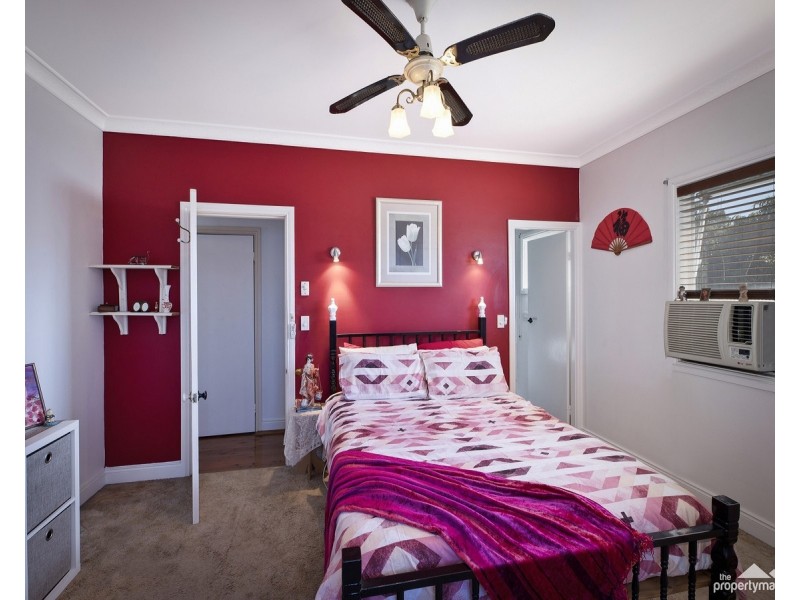 104 Griffith Street, Mannering Park NSW 2259