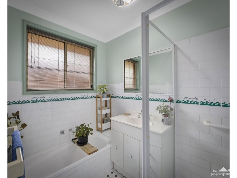 5 Kapala Avenue, Summerland Point NSW 2259