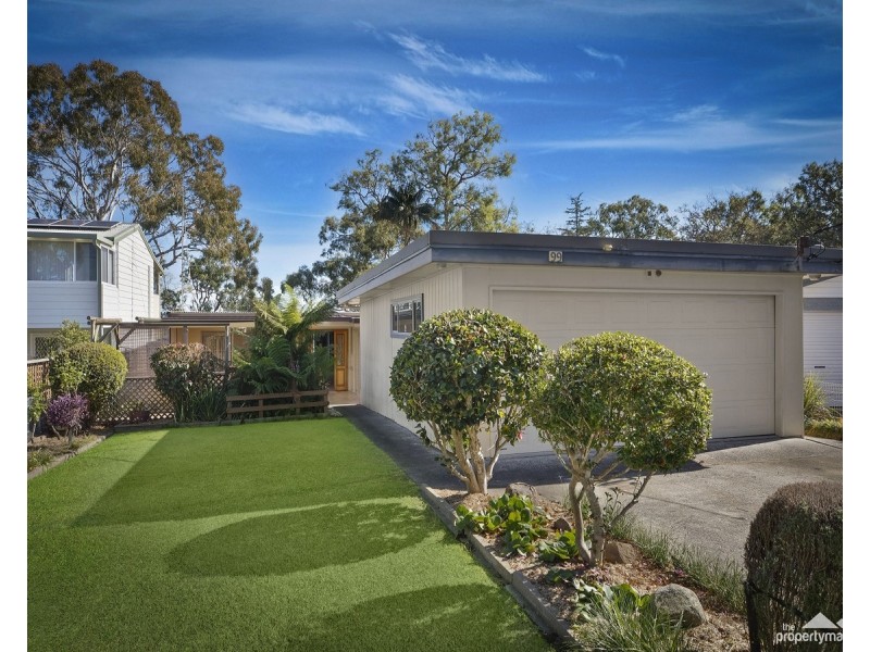 99 Kullaroo Road, Summerland Point NSW 2259