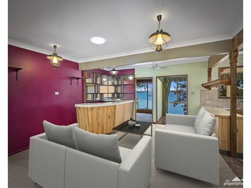 99 Kullaroo Road, Summerland Point NSW 2259