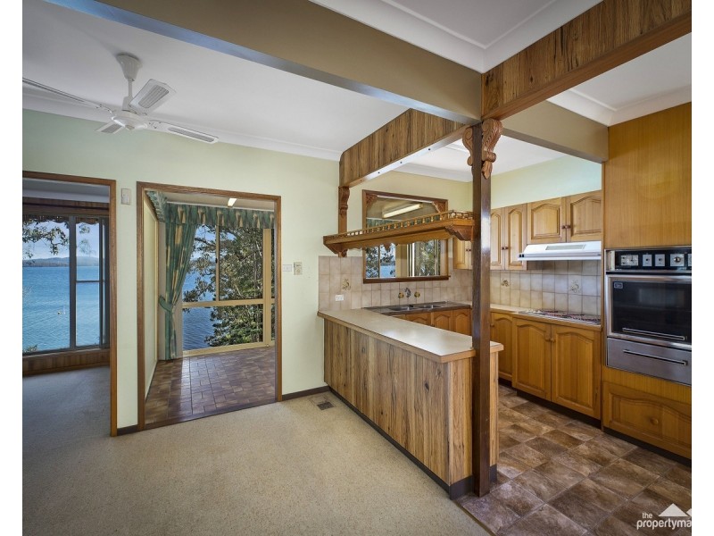 99 Kullaroo Road, Summerland Point NSW 2259