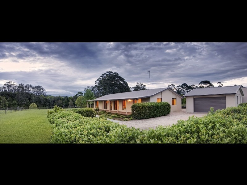 96 Dicksons Road, Jilliby NSW 2259