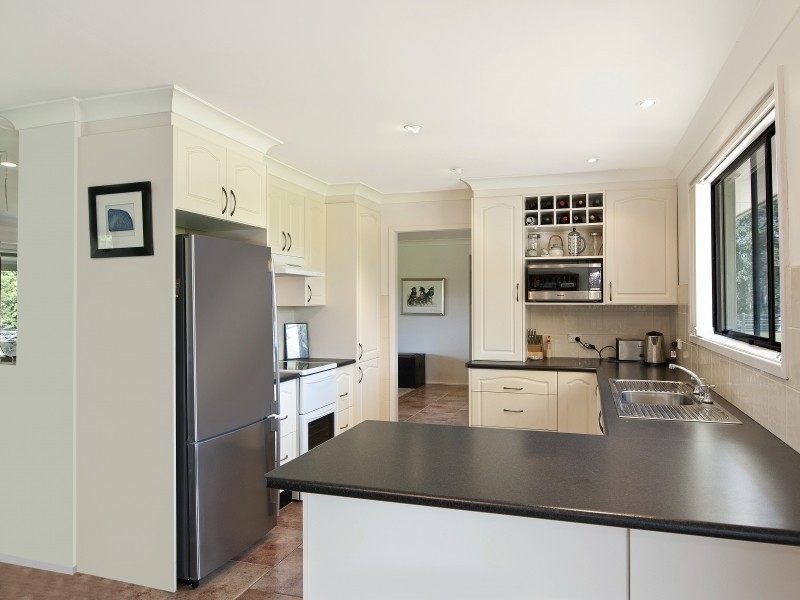 96 Dicksons Road, Jilliby NSW 2259