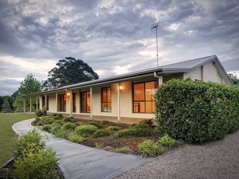 96 Dicksons Road, Jilliby NSW 2259