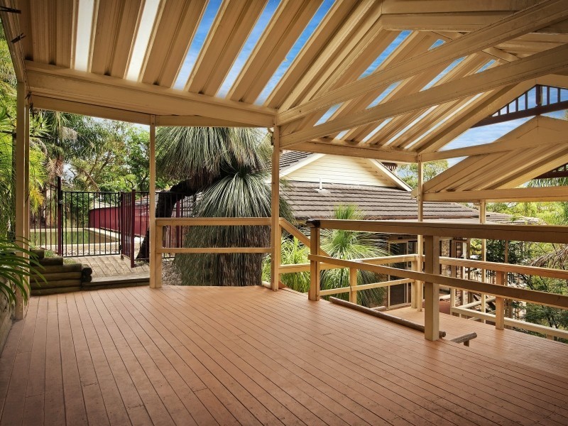 8 Peter Avenue, Forresters Beach NSW 2260