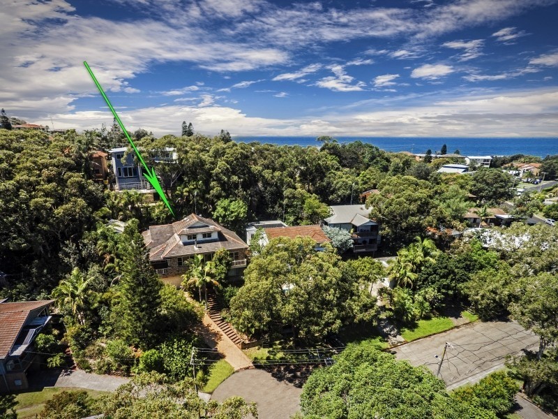 8 Peter Avenue, Forresters Beach NSW 2260