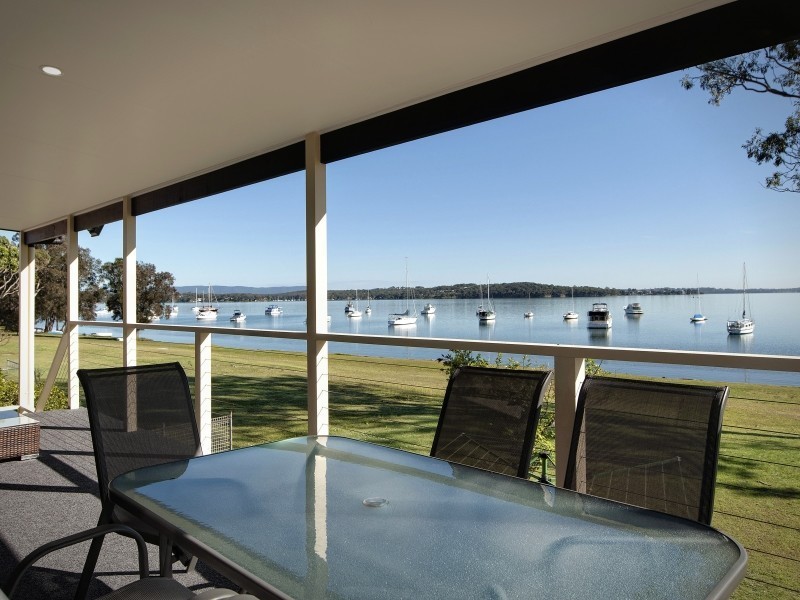 21 Kullaroo Road, Summerland Point NSW 2259