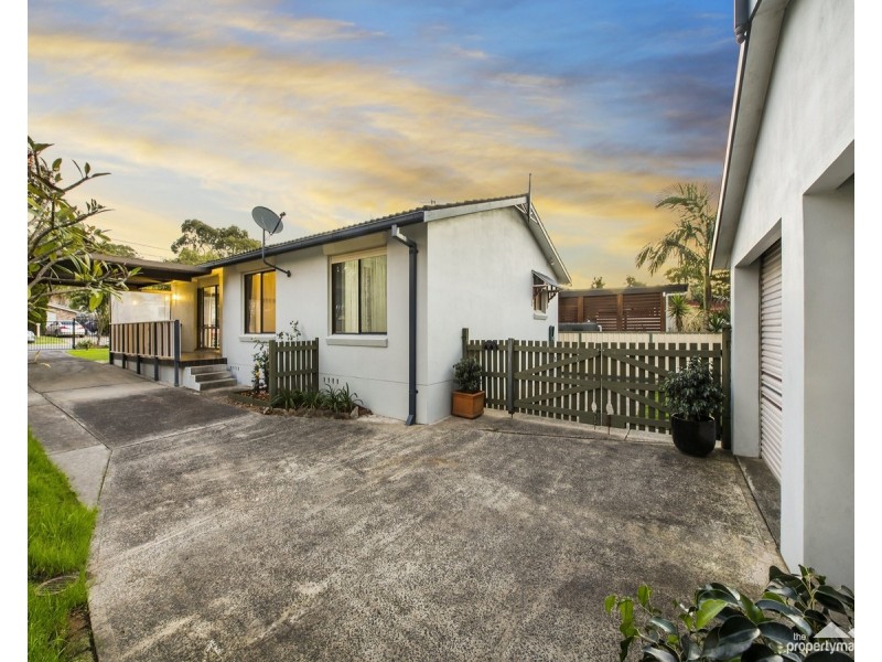 15 Audie Parade, Berkeley Vale NSW 2261