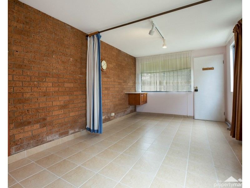 15 Audie Parade, Berkeley Vale NSW 2261