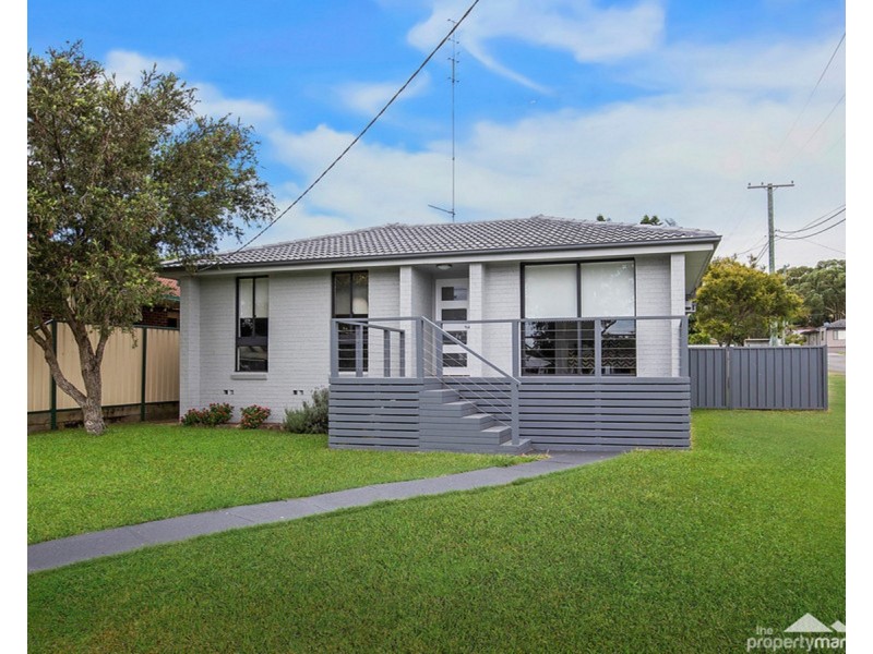 39 Campbell Parade, Mannering Park NSW 2259