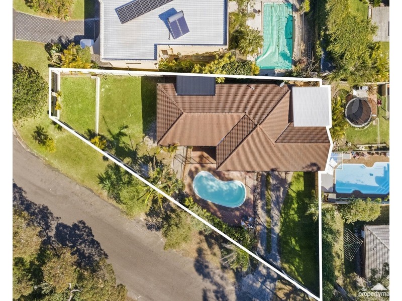 16 Pasadena Avenue, Bateau Bay NSW 2261